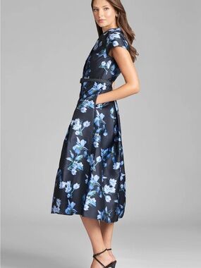 MARTINE DRESS - POSEIDON VENETIAN PETAL